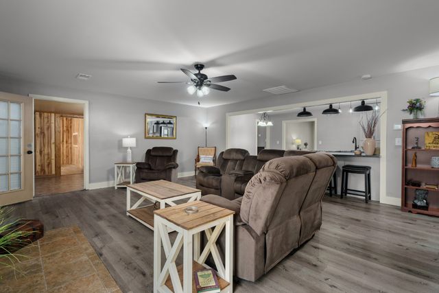 201 Glendale Cir, Pulaski, TN 38478