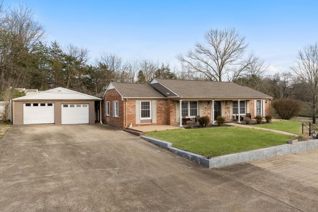 201 Glendale Cir, Pulaski, TN 38478