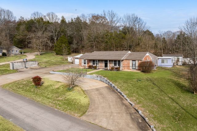 201 Glendale Cir, Pulaski, TN 38478