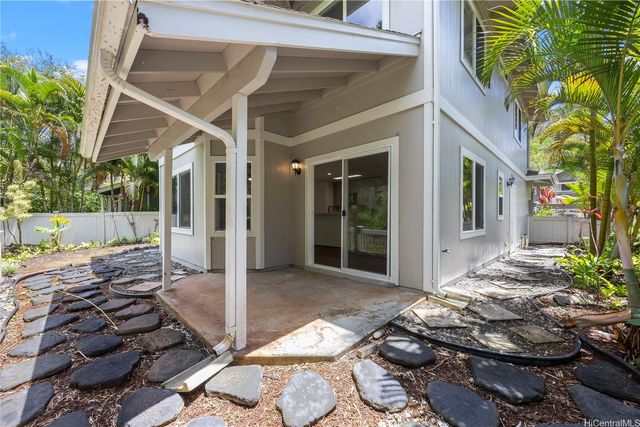 95-1274 Wikao Street 18, Honolulu, HI 96789