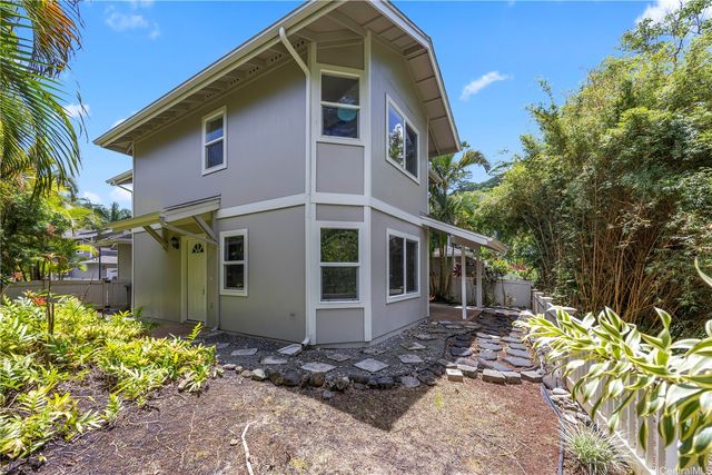 95-1274 Wikao Street 18, Honolulu, HI 96789