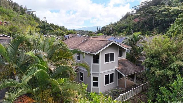 95-1274 Wikao Street 18, Honolulu, HI 96789