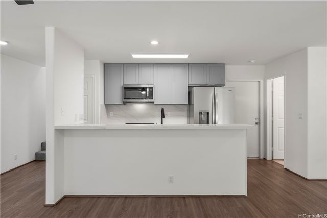 95-1274 Wikao Street 18, Honolulu, HI 96789