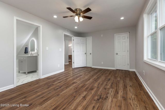 419 FAIRLAWN Rd, Louisville, KY 40207