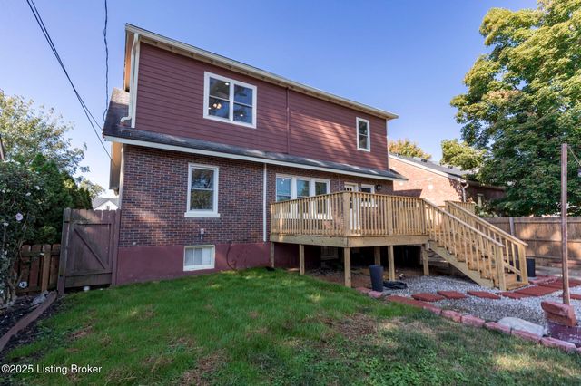 419 FAIRLAWN Rd, Louisville, KY 40207