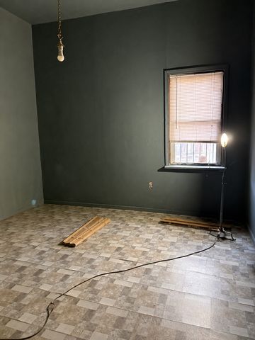 2104 S California Avenue, Chicago, IL 60608