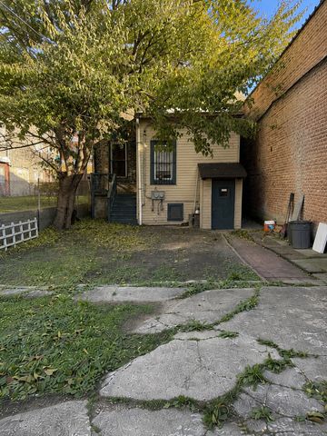2104 S California Avenue, Chicago, IL 60608