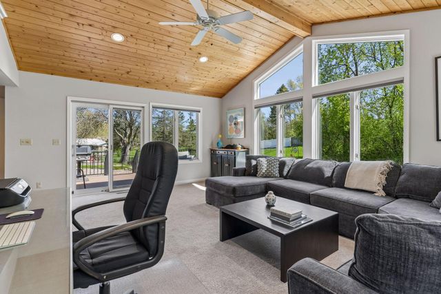 2521 Abbey Hill Drive, Minnetonka, MN 55305