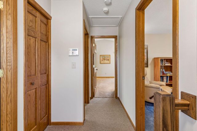 2521 Abbey Hill Drive, Minnetonka, MN 55305