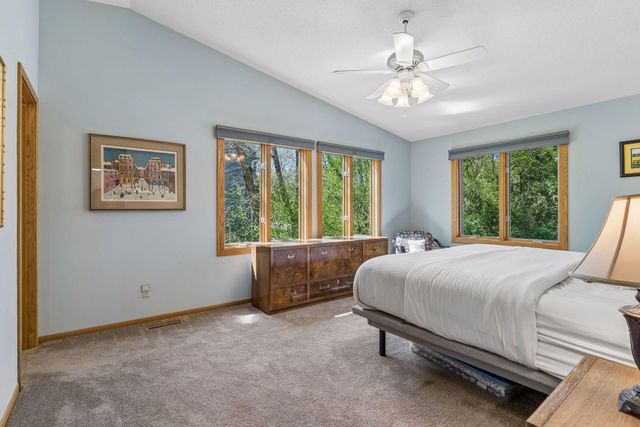 2521 Abbey Hill Drive, Minnetonka, MN 55305