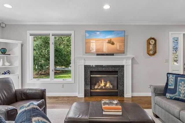2521 Abbey Hill Drive, Minnetonka, MN 55305