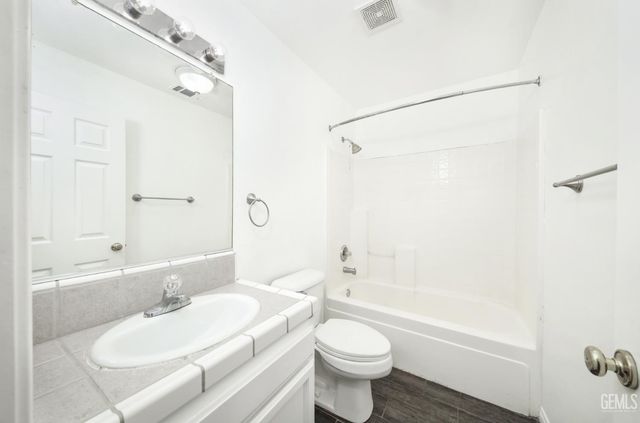 3921 White Sands Drive, Bakersfield, CA 93313
