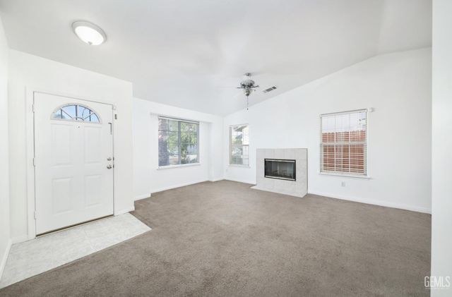 3921 White Sands Drive, Bakersfield, CA 93313