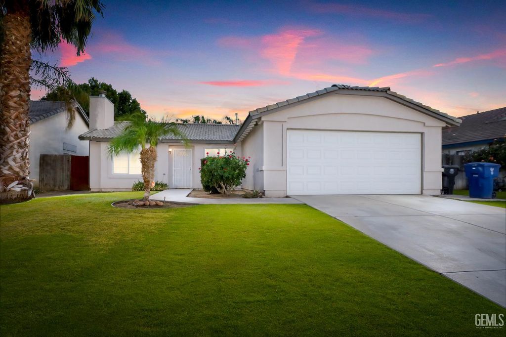 3921 White Sands Drive, Bakersfield, CA 93313