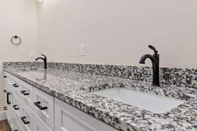 735 Lead Mine Valley Road SW, Cleveland, TN 37311