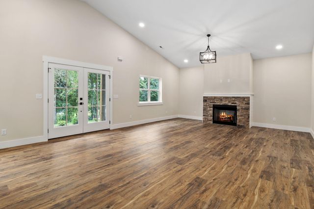 735 Lead Mine Valley Road SW, Cleveland, TN 37311