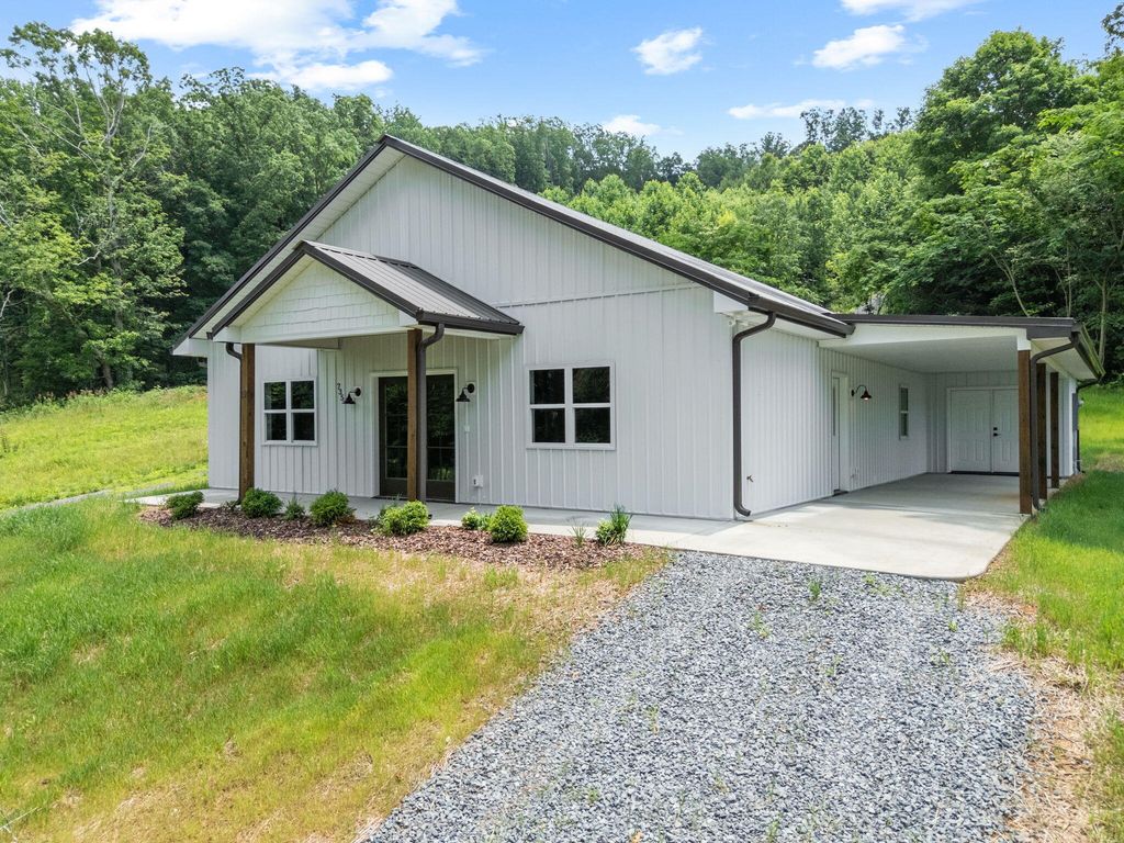 735 Lead Mine Valley Road SW, Cleveland, TN 37311