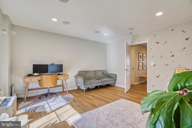 8217 HERITAGE CROSSING CT, Manassas, VA 20109