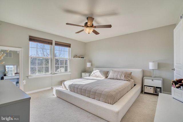 8217 HERITAGE CROSSING CT, Manassas, VA 20109