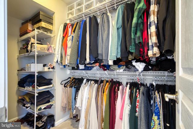 8217 HERITAGE CROSSING CT, Manassas, VA 20109