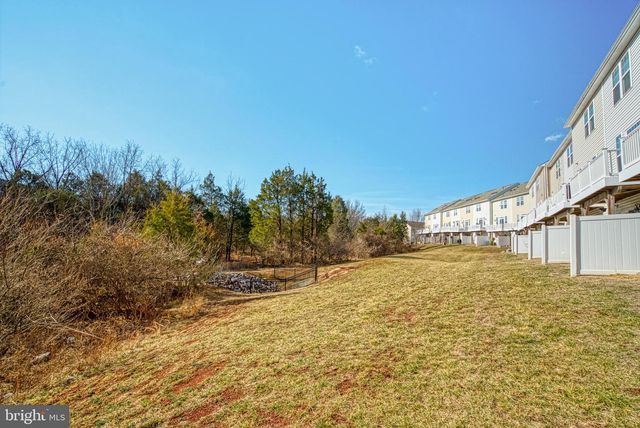 8217 HERITAGE CROSSING CT, Manassas, VA 20109