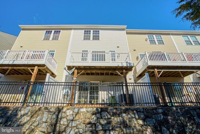 8217 HERITAGE CROSSING CT, Manassas, VA 20109