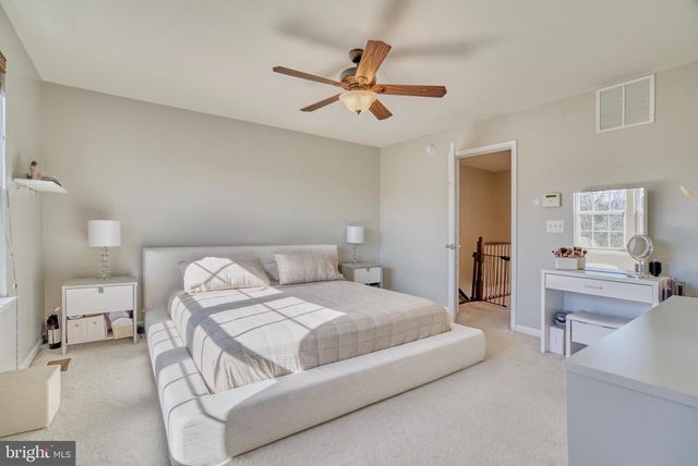 8217 HERITAGE CROSSING CT, Manassas, VA 20109