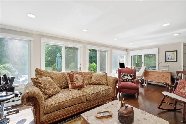 485 Main St, Hingham, MA 02043