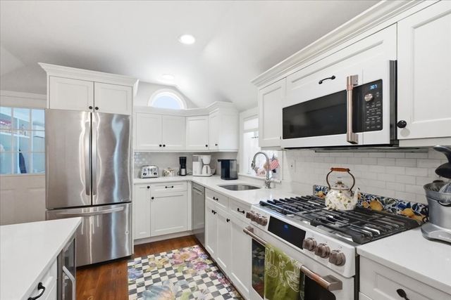 485 Main St, Hingham, MA 02043