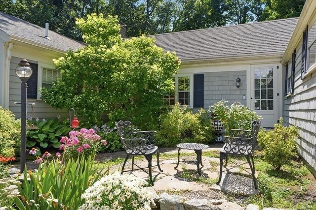 485 Main St, Hingham, MA 02043