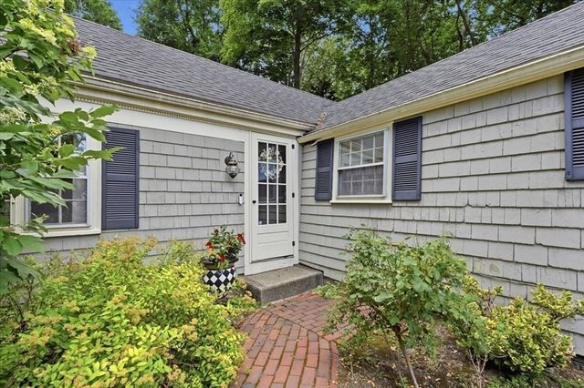 485 Main St, Hingham, MA 02043