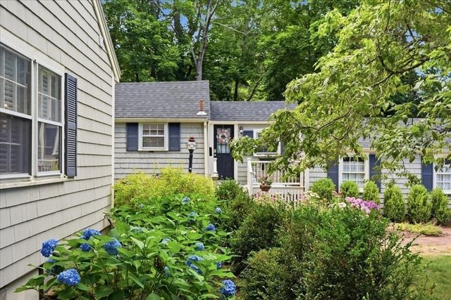 485 Main St, Hingham, MA 02043