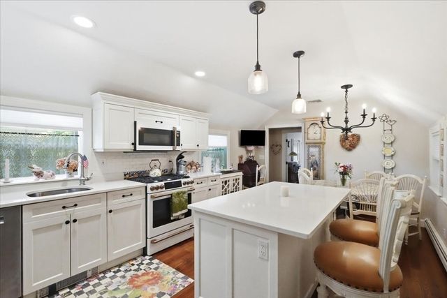 485 Main St, Hingham, MA 02043