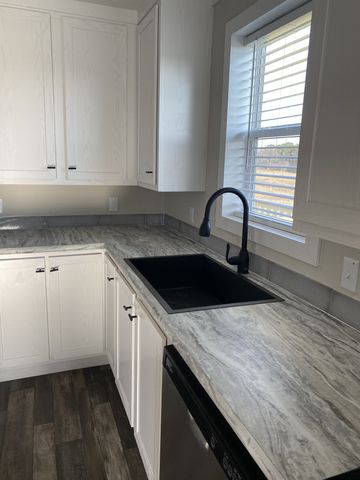 1668 Gamaliel Rd, Red Boiling Springs, TN 37150