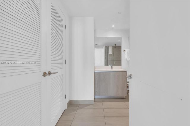 4010 S Ocean Drive R3305, Hollywood, FL 33019