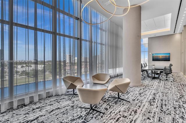 4010 S Ocean Drive R3305, Hollywood, FL 33019