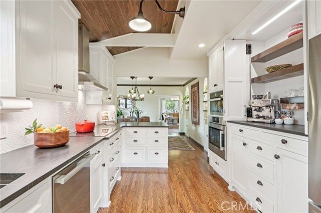 1620 Broadview Drive, Glendale, CA 91208