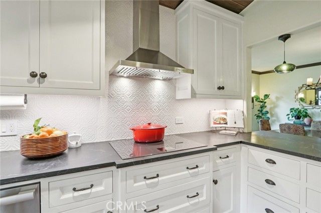 1620 Broadview Drive, Glendale, CA 91208