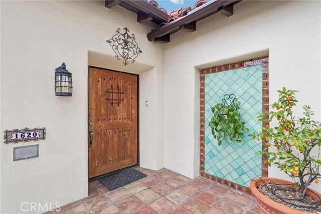 1620 Broadview Drive, Glendale, CA 91208