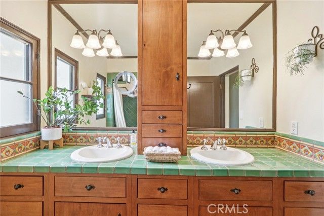 1620 Broadview Drive, Glendale, CA 91208