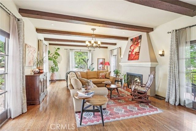 1620 Broadview Drive, Glendale, CA 91208