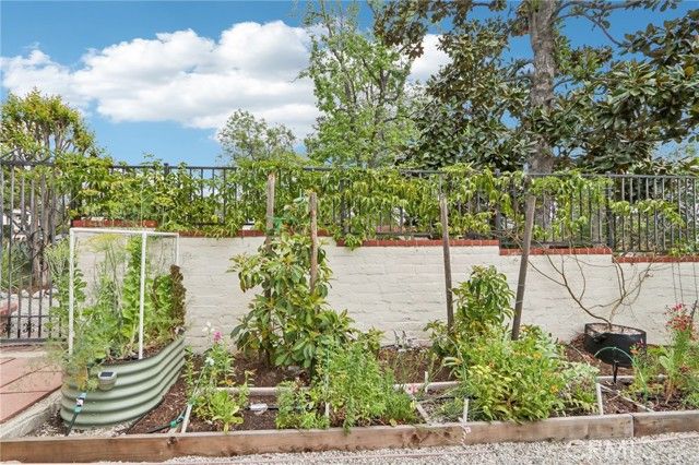 1620 Broadview Drive, Glendale, CA 91208