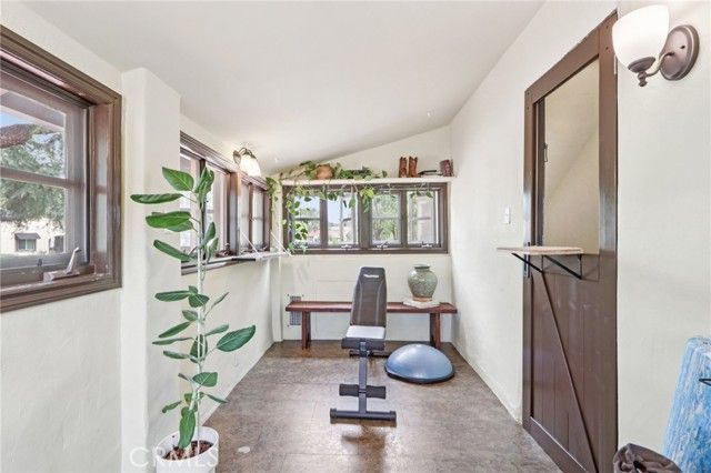 1620 Broadview Drive, Glendale, CA 91208