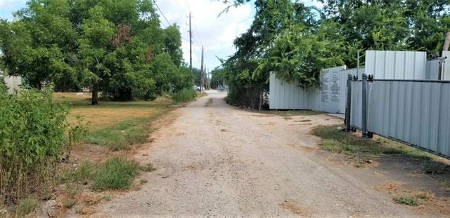 1314 Avenue G, Rosenberg, TX 77471