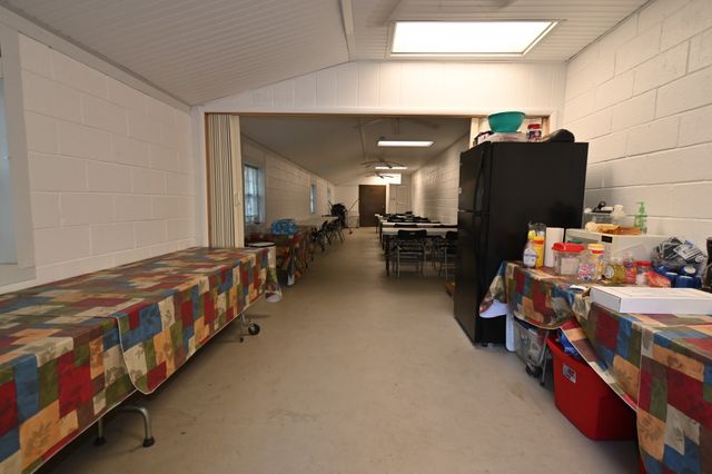 2222 Waynesboro Hwy, Hohenwald, TN 38462