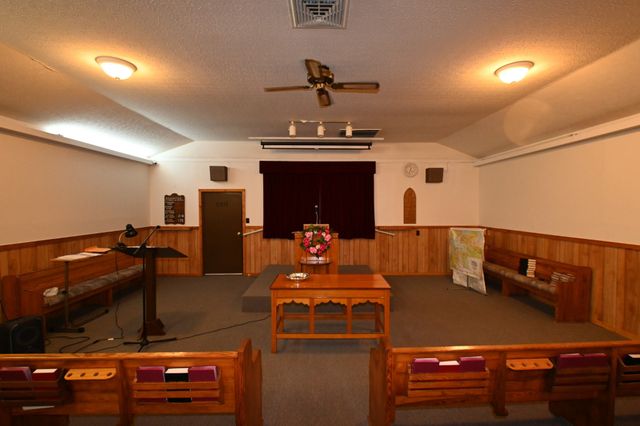2222 Waynesboro Hwy, Hohenwald, TN 38462