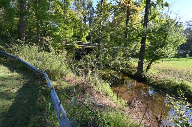 2222 Waynesboro Hwy, Hohenwald, TN 38462