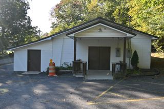 2222 Waynesboro Hwy, Hohenwald, TN 38462