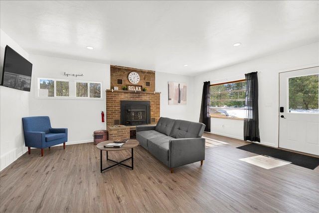 W9862 COUNTY RD W, Crivitz, WI 54114