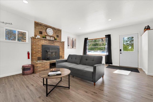 W9862 COUNTY RD W, Crivitz, WI 54114